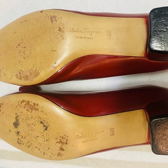 Ferragamo kitten heel pumps - Picture 5 of 5